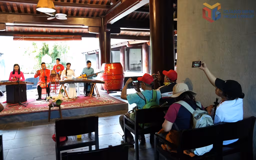 Chiến lược phát triển du lịch xanh bền vững tại Quảng Ninh