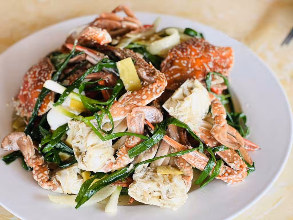 Ghẹ xào chã: Tinh hoa ẩm thực làng chài Quảng Ninh