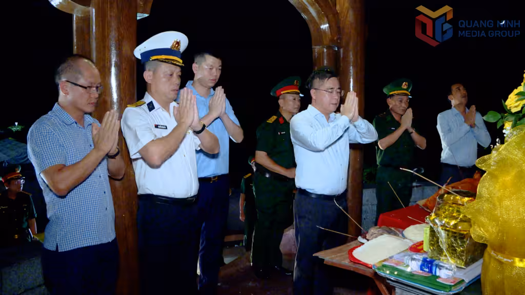 Hành trình tri ân của Đoàn công tác Quảng Ninh tại Thành cổ Quảng Trị