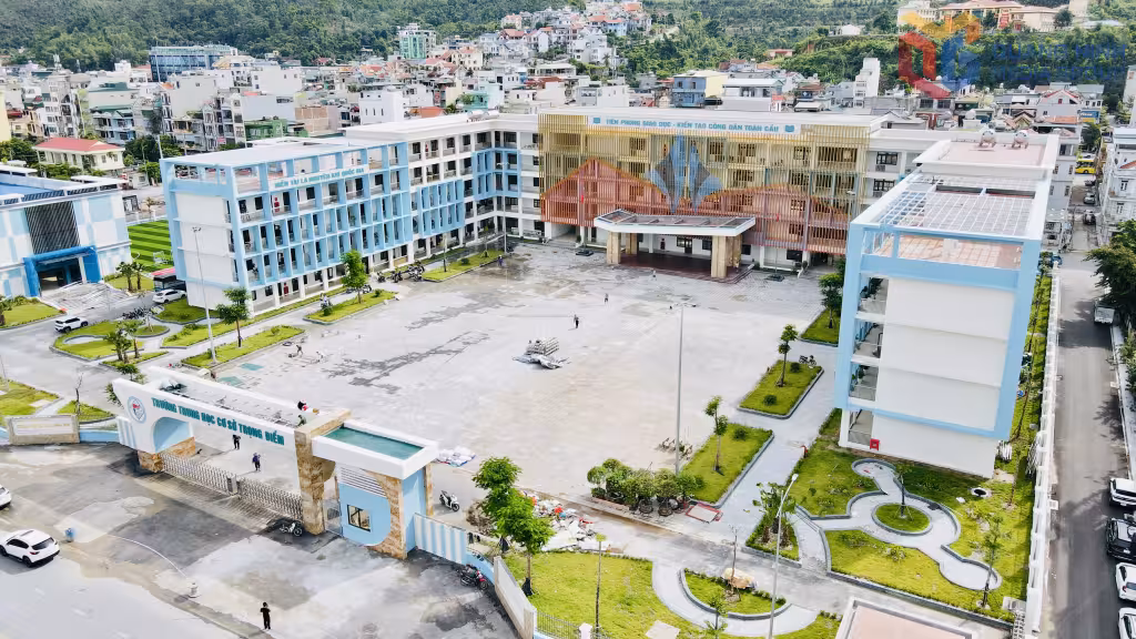 Quảng Ninh tiên phong triển khai xe buýt điện đưa đón học sinh năm học 2026-2027