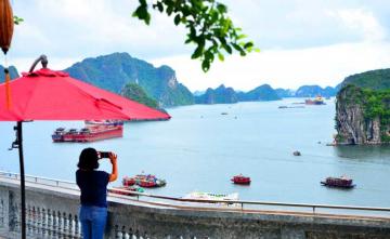 Đánh thức 'tiên cảnh' giữa lòng phố mỏ: Hành trình chuyển mình của du lịch Quảng Ninh